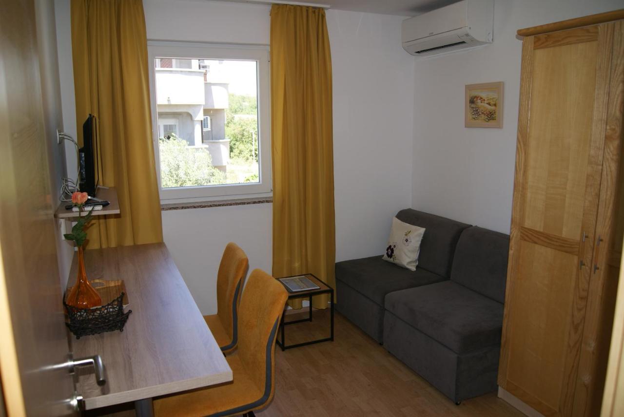 Rooms Magdalena Krk Krk Town Luaran gambar